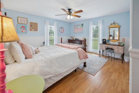 Private, Turnkey Brick Pool Home with Golf Course Views - image 24