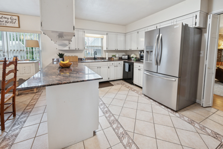 Private, Turnkey Brick Pool Home with Golf Course Views - image 9