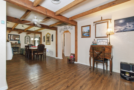 Secluded Ranch Bordering Mark Twain Nat'l Forest in Vanzant, MO - image 9