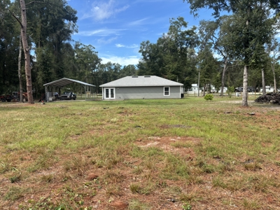 1 Acre. 3 Bedrooms. Paved Road. Perfect Location. - image 19