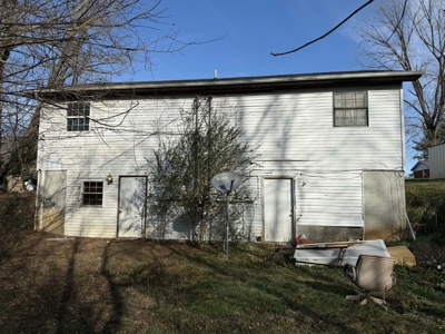 Property #1 Lot #1: Duplex on Shelley St - image 4