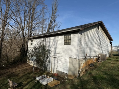 Property #1 Lot #1: Duplex on Shelley St - image 6