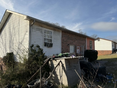 Property #1 Lot #3: Duplex & Lot on Shelley St - image 13