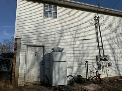 Property #1 Lot #3: Duplex & Lot on Shelley St - image 4