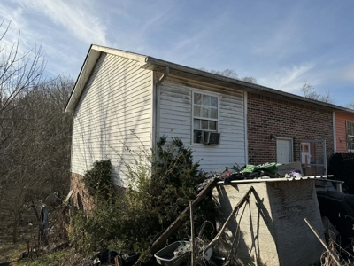 Property #1 Lot #3: Duplex & Lot on Shelley St - image 12