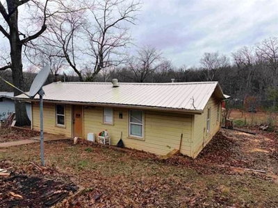 Investment Property/Fixer Upper for sale Highland, AR - image 4