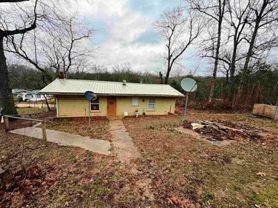 Investment Property/Fixer Upper for sale Highland, AR - image 2