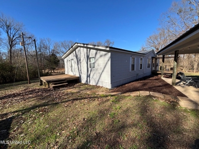 116 Acres with 1600 sq ft Cabin in Yazoo County - image 4