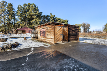 Country Home on Land For Sale in Selah, WA - image 46