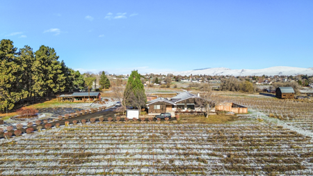 Country Home on Land For Sale in Selah, WA - image 9