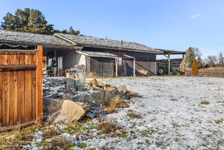 Country Home on Land For Sale in Selah, WA - image 44