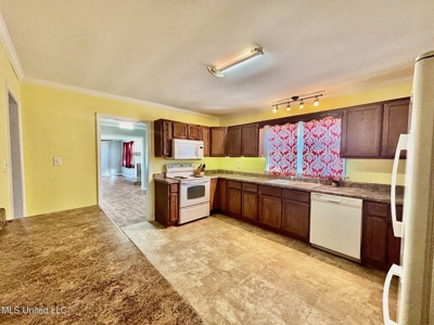 Brick Home on 5.7 Acres in North Pike School District - image 10
