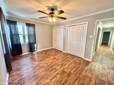 Brick Home on 5.7 Acres in North Pike School District - image 15