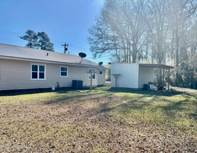 Brick Home on 5.7 Acres in North Pike School District - image 5