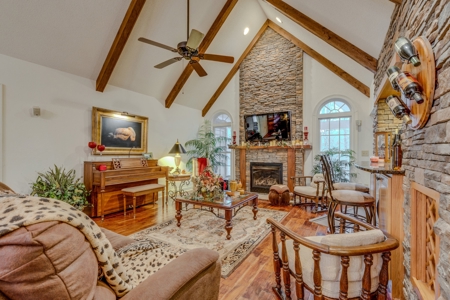 Country Home for Sale in Lewis County, Tennessee - image 16