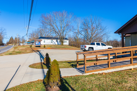 Commercial Professional Office Building for Sale in Somerset, KY - image 47