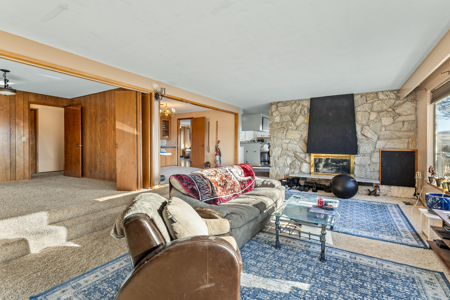 Home and Land For Sale in Selah, Washington - image 19