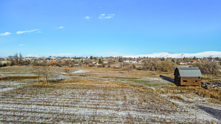 Home and Land For Sale in Selah, Washington - image 47