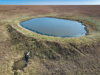 Quality Pasture with Water Near Gridley Kansas - image 11