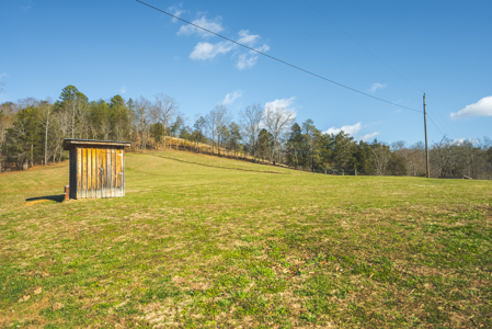 Turnkey Farmstead Brick Ranch Unrestricted Acres Claiborne Co TN - image 11