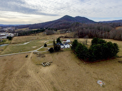 Historic Home on 74 acres in Draper, VA - image 7