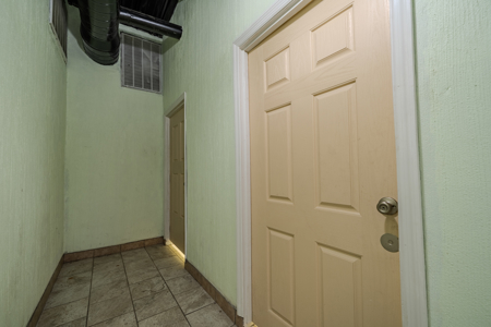 Turnkey Restaurant Building for Sale in Downtown Bradford, TN - image 18