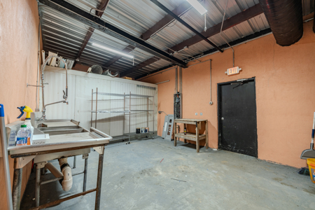 Turnkey Restaurant Building for Sale in Downtown Bradford, TN - image 27