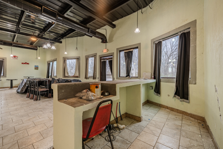 Turnkey Restaurant Building for Sale in Downtown Bradford, TN - image 6