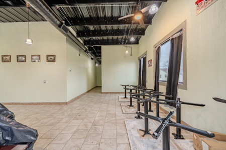 Turnkey Restaurant Building for Sale in Downtown Bradford, TN - image 13