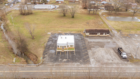 Turnkey Restaurant Building for Sale in Downtown Bradford, TN - image 41