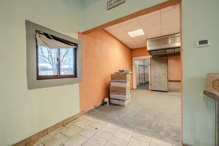 Turnkey Restaurant Building for Sale in Downtown Bradford, TN - image 19