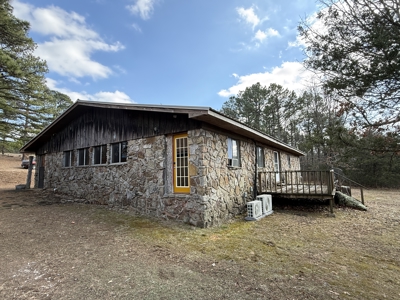 Peaceful Ozarks Living Near Leslie and Mountain View Arkansas - image 37