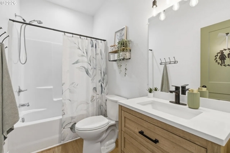 Luxury 2022 Custom Home on 20 Private Acres in Amboy - image 18