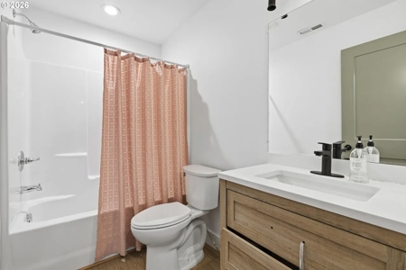 Luxury 2022 Custom Home on 20 Private Acres in Amboy - image 7