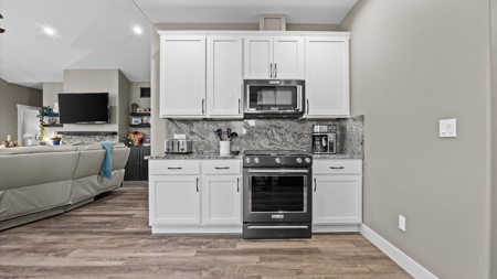 Home in Town with Small Acreage For Sale - image 19