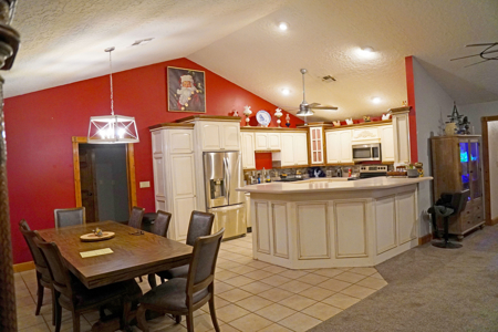 Country Log Home Meeker Ok For Sale - image 15