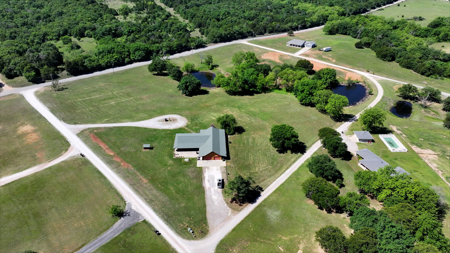 Country Log Home Meeker Ok For Sale - image 33