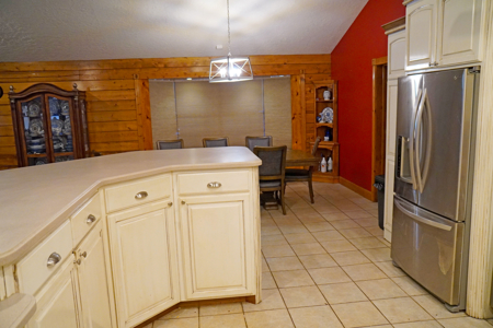 Country Log Home Meeker Ok For Sale - image 18