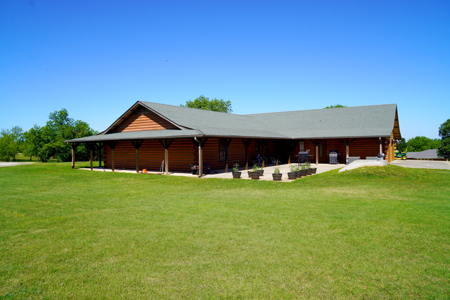 Country Log Home Meeker Ok For Sale - image 22