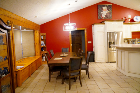 Country Log Home Meeker Ok For Sale - image 14