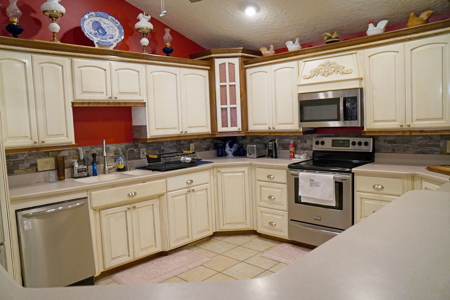 Country Log Home Meeker Ok For Sale - image 17