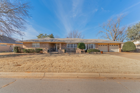 Upcoming Auction – 3 bed, 2.5 bath Brick Home, Weatherford, OK - image 2