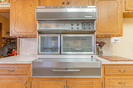 Upcoming Auction – 3 bed, 2.5 bath Brick Home, Weatherford, OK - image 15