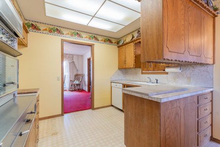 Upcoming Auction – 3 bed, 2.5 bath Brick Home, Weatherford, OK - image 14