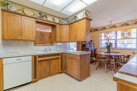 Upcoming Auction – 3 bed, 2.5 bath Brick Home, Weatherford, OK - image 11