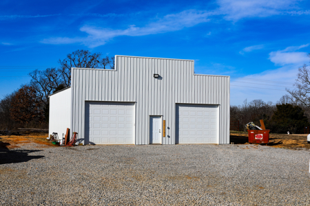 29± Acre Equestrian Property Near the Current River For Sale! - image 30