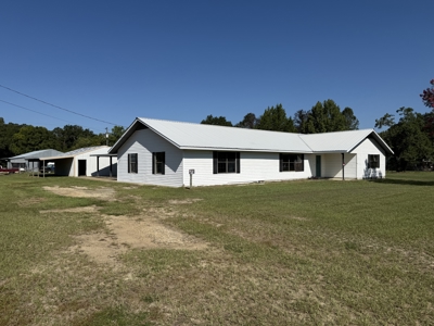 Home for sale in Kinston, Alabama 4 bedrooms/2 bath - image 37