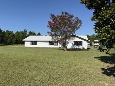 Home for sale in Kinston, Alabama 4 bedrooms/2 bath - image 31