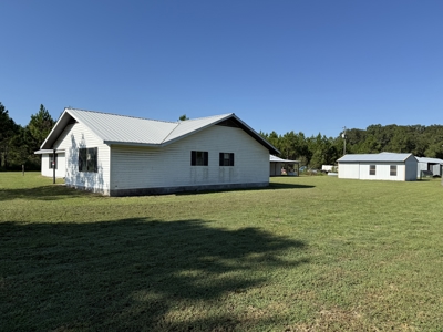 Home for sale in Kinston, Alabama 4 bedrooms/2 bath - image 10