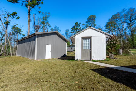 Remodeled Suwannee Riverfront Home on 1.5 High Acres - image 2